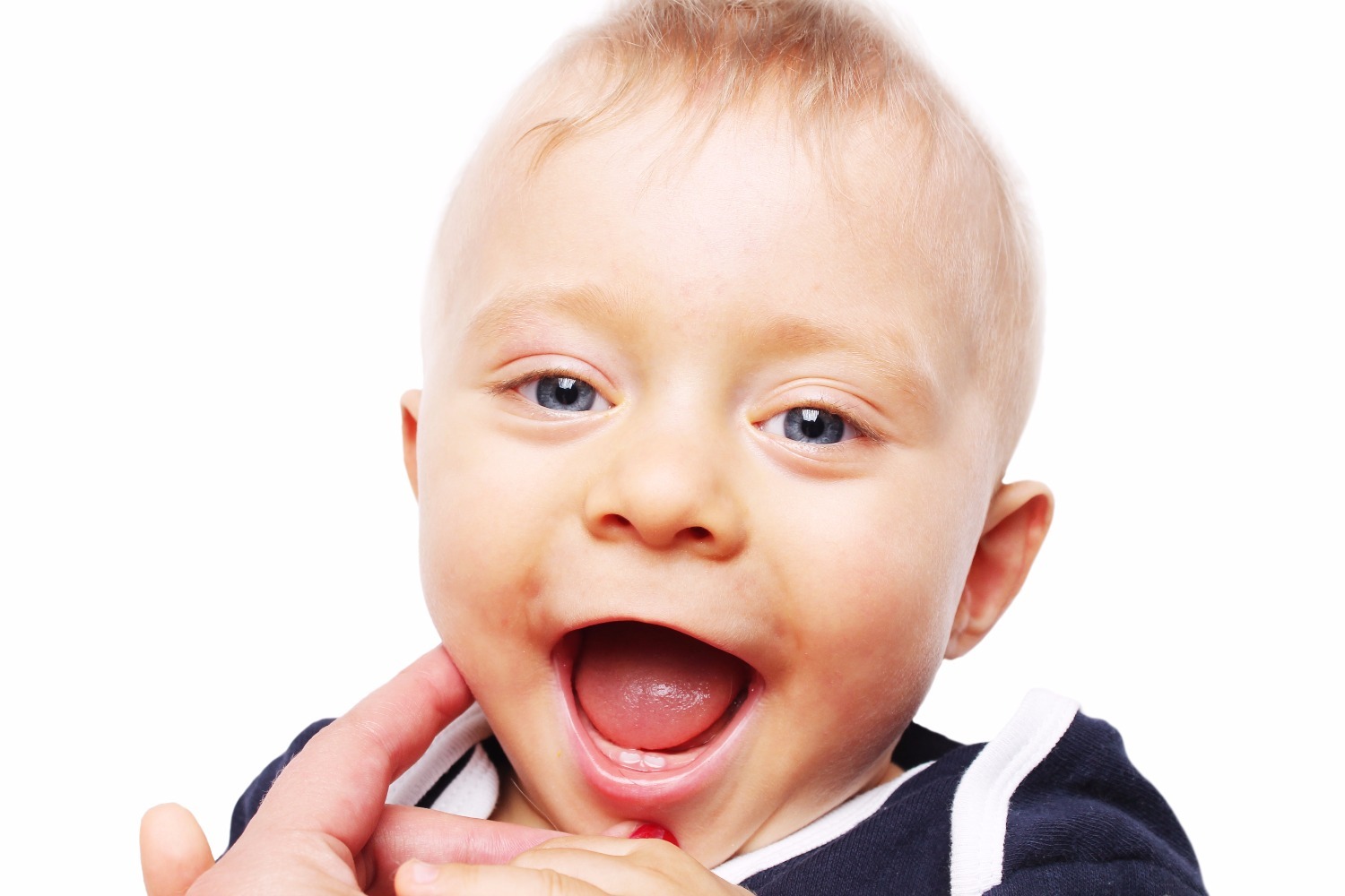 Teething 101: What to expect when your baby sprouts those pearly whites