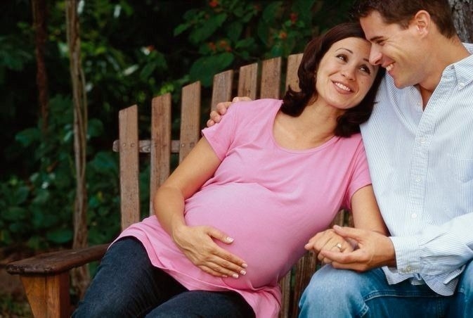क्या आप जानते हैं 5 तरीके जिसमें  पति गर्भावस्था के दौरान अपनी पत्नी की सहायता कर सकता है ?