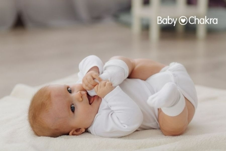 शिशुओं के पेशाब से बदबू आना : कारण, लक्षण और घरेलू इलाज