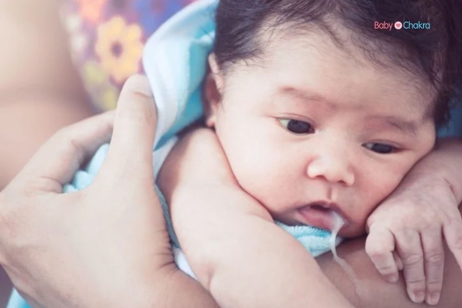 शिशुओं में रिफ्लक्स या दूध उलटना क्या बीमारी है?