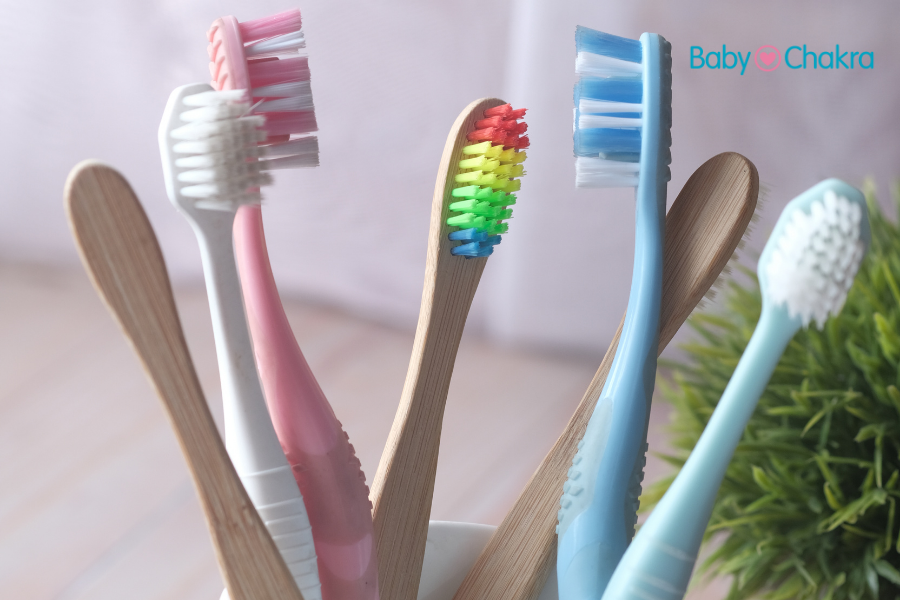 बच्चों के लिए सही टूथब्रश कैसे चुनें