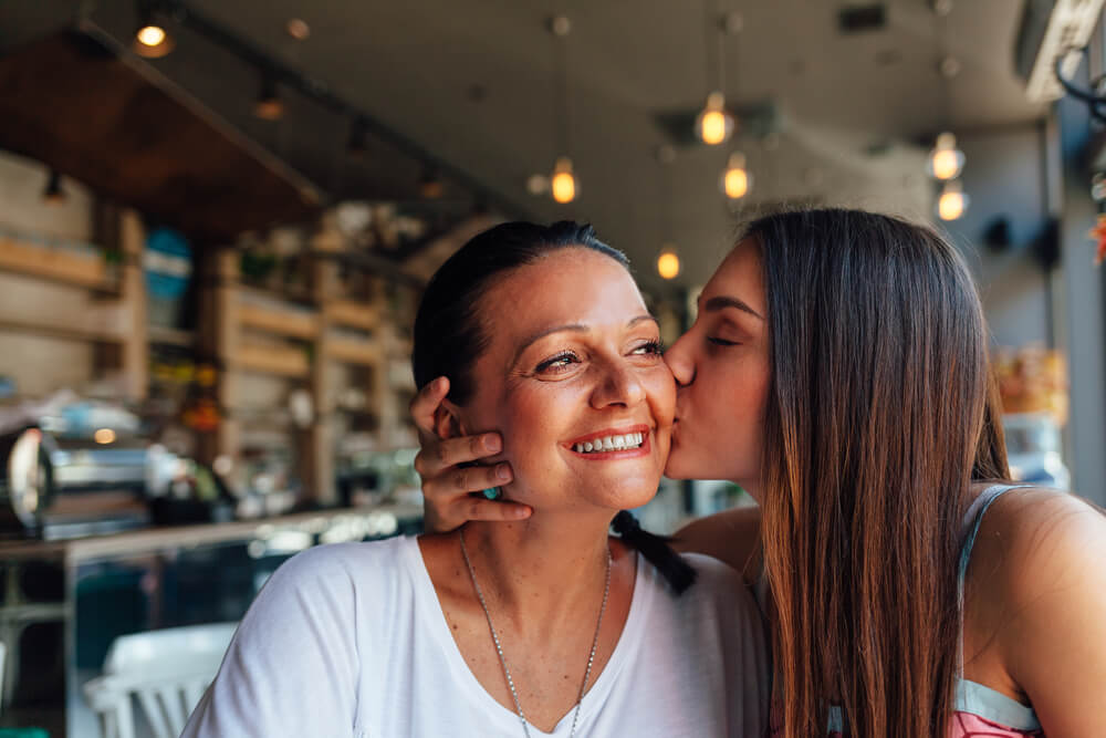 6 things your mummy does to prove that a mothers love always remains