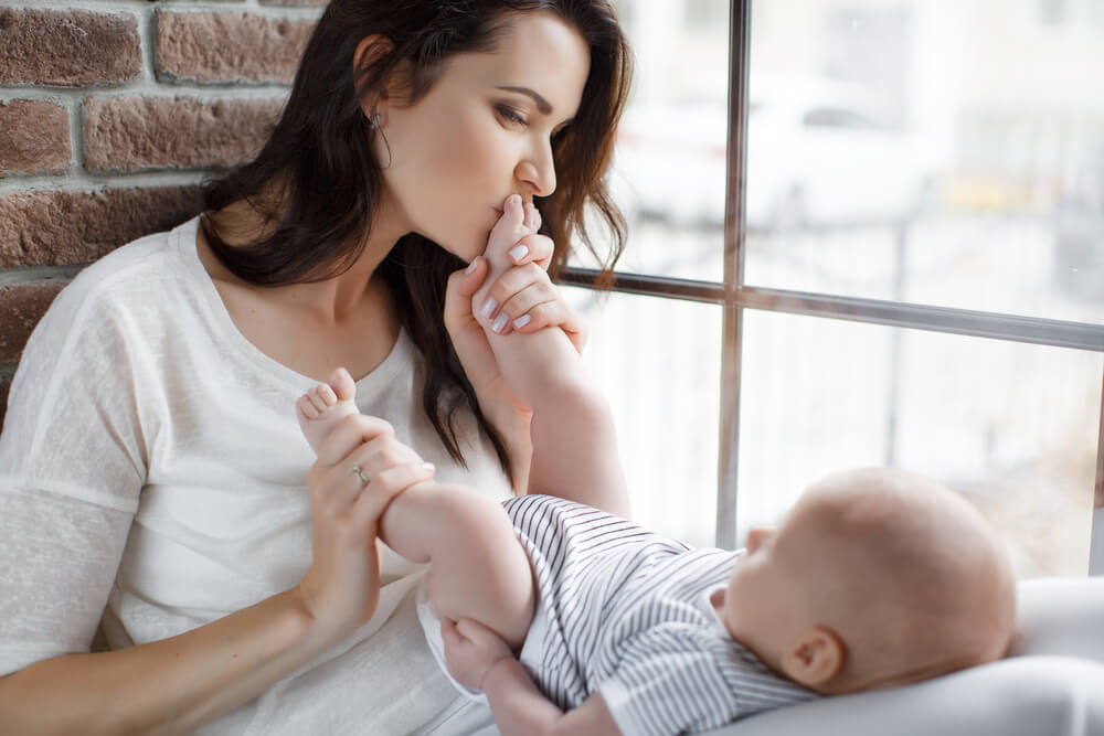 6 lies that every new mummy gets to hear