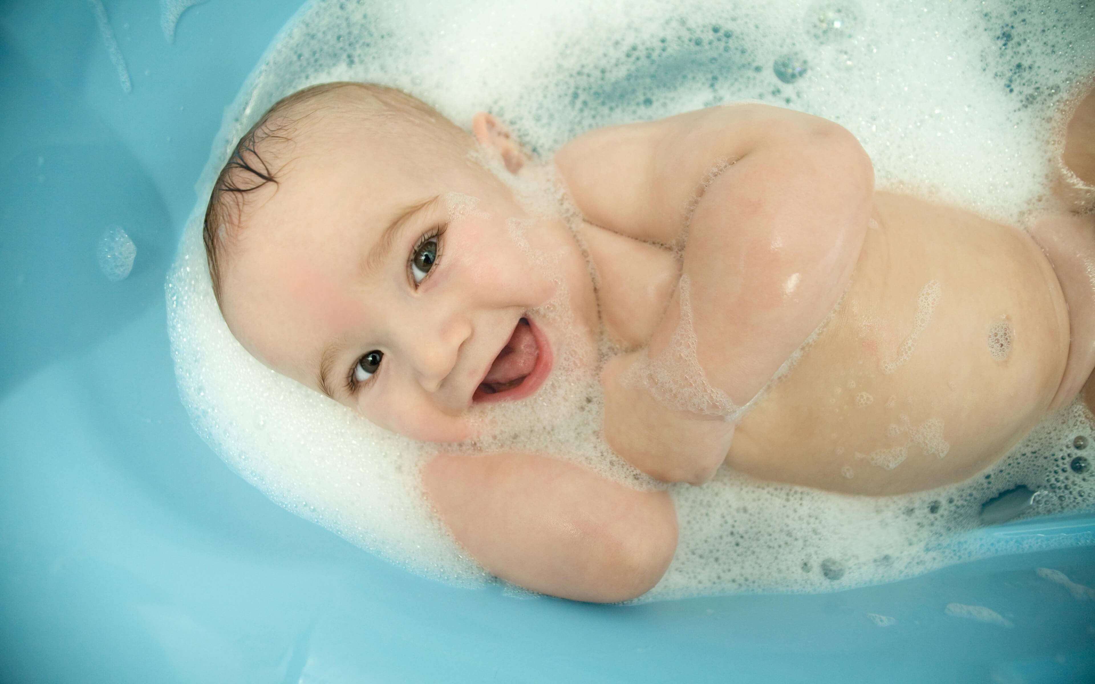5 mistakes you are making while cleaning your baby(and how to do it right)