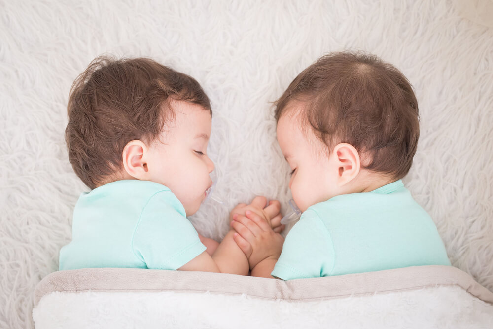 5 cute things about twins