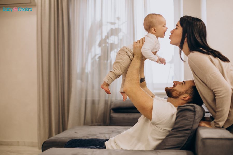 इन 10 तरीकों से आपके और शिशु के बीच के बॉन्डिंग को स्ट्रॉंग बनाएं
