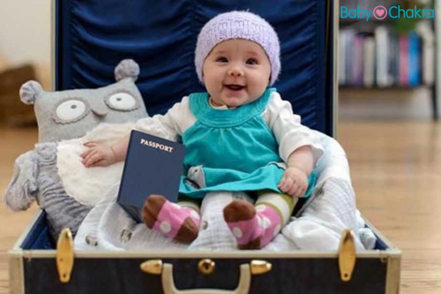 नवजात शिशु को लेकर ट्रैवल करने पर Travel Kit में क्या होना चाहिए?